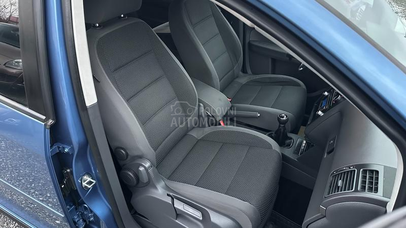 Volkswagen Touran 1,6 TDI  KA0 NOV N0V