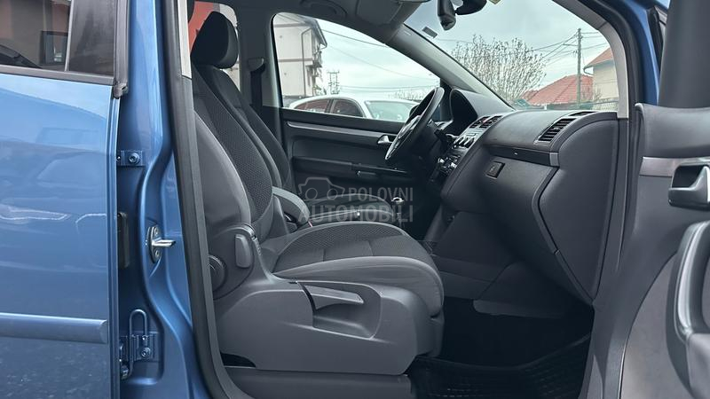 Volkswagen Touran 1,6 TDI  KA0 NOV N0V