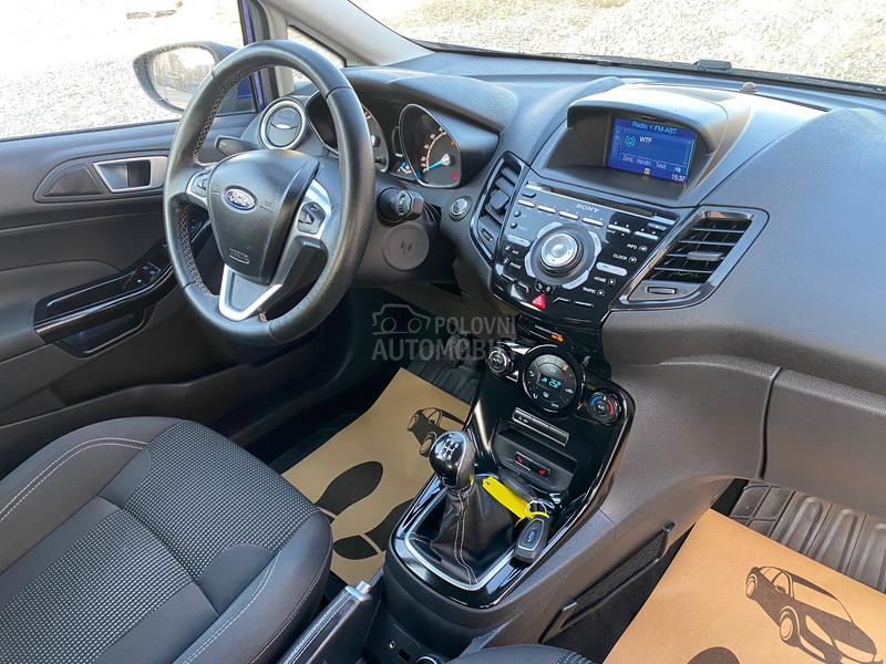 Ford Fiesta 1.5tdci LED/ALU/GRE