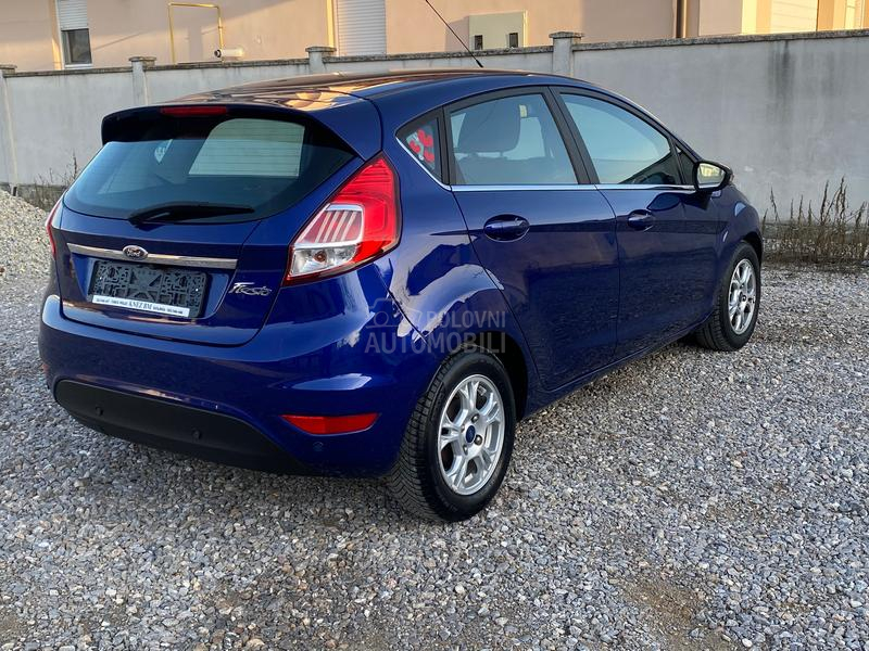 Ford Fiesta 1.5tdci LED/ALU/GRE