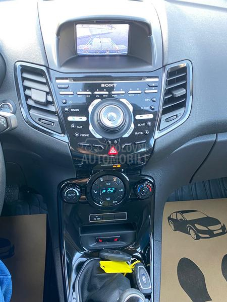 Ford Fiesta 1.5tdci LED/ALU/GRE