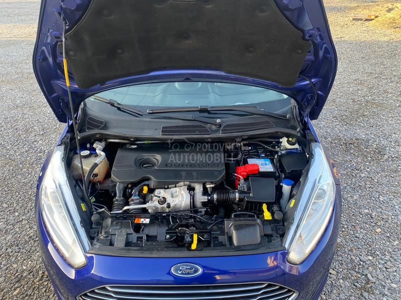 Ford Fiesta 1.5tdci LED/ALU/GRE