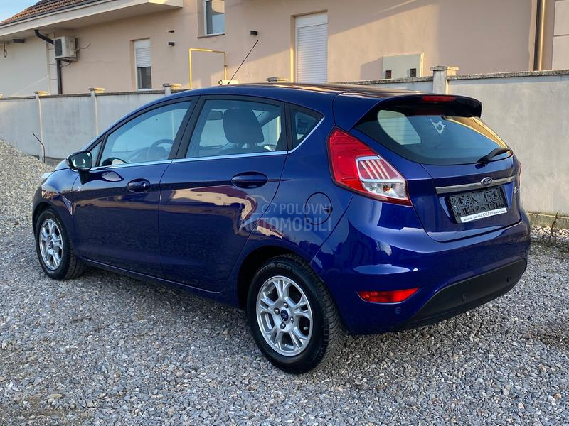 Ford Fiesta 1.5tdci LED/ALU/GRE