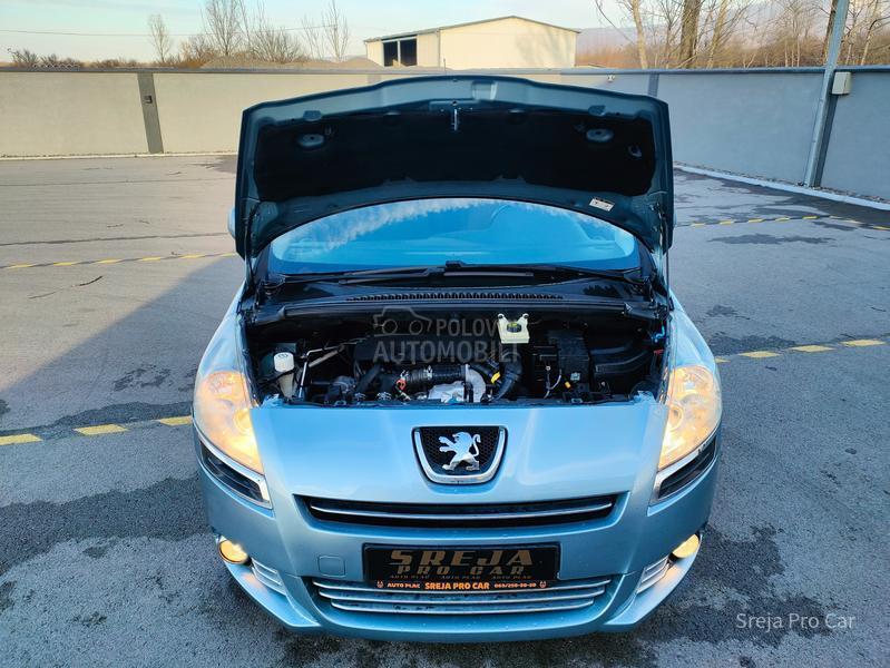 Peugeot 5008 1.6 e-HDI