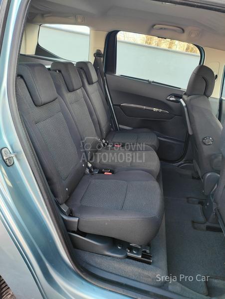 Peugeot 5008 1.6 e-HDI