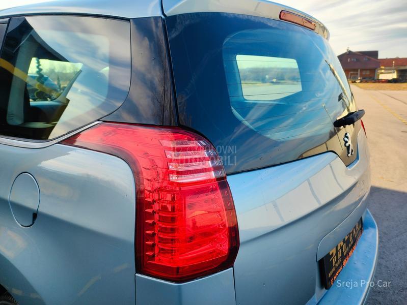 Peugeot 5008 1.6 e-HDI