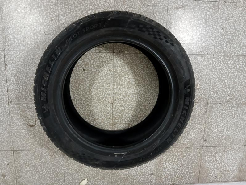Michelin 215/55 R17 Letnja