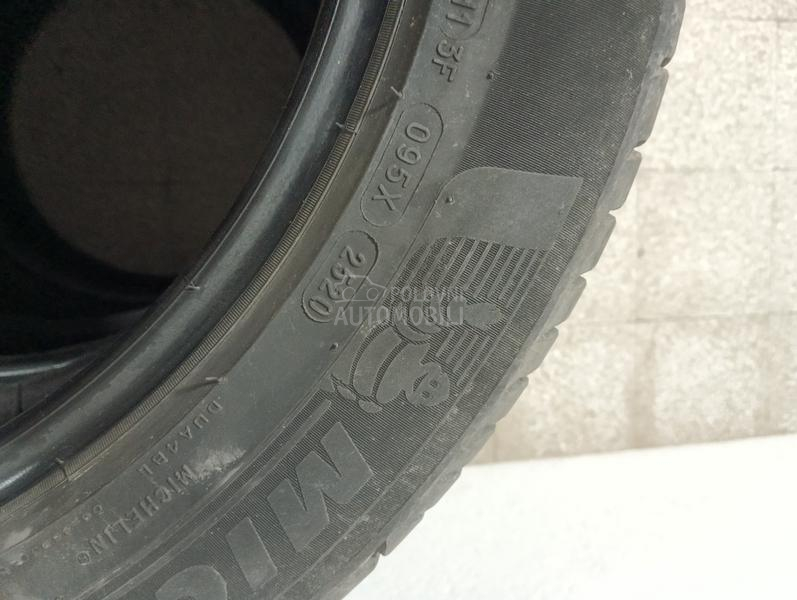 Michelin 215/55 R17 Letnja