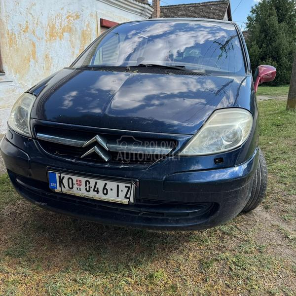 Citroen C8 