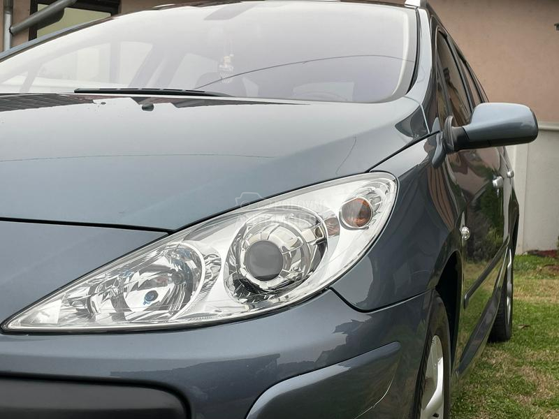Peugeot 307 2.0hdi/CH/nov/7 sed/