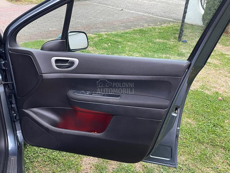 Peugeot 307 2.0hdi/CH/nov/7 sed/