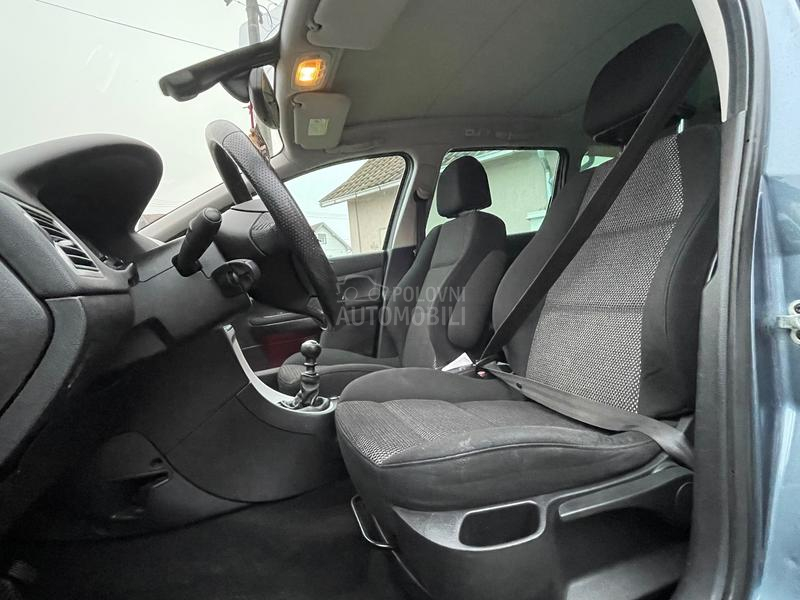 Peugeot 307 2.0hdi/CH/nov/7 sed/