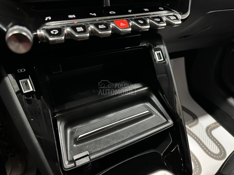 Peugeot 208 1.2 ALLURE VIRTUAL
