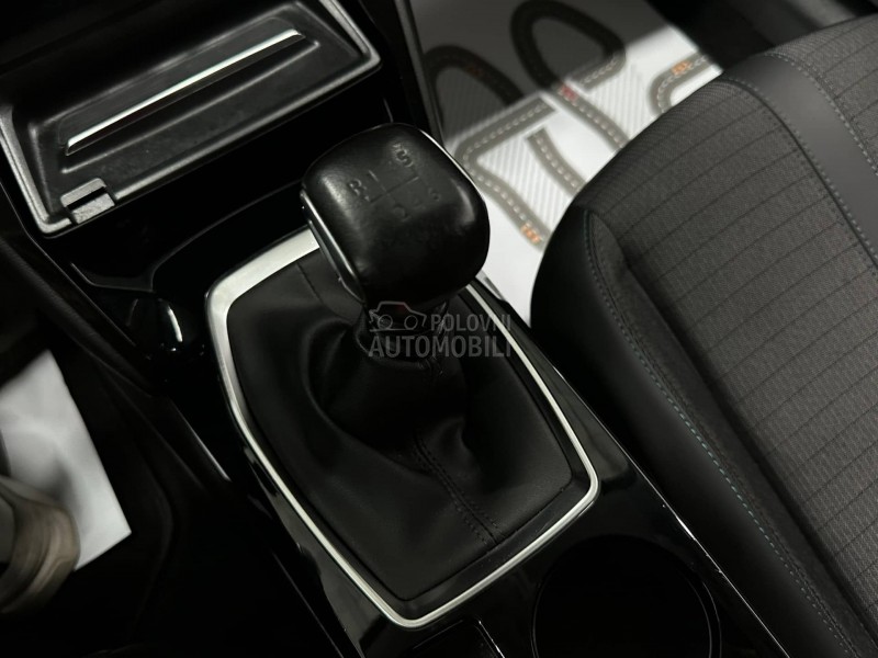 Peugeot 208 1.2 ALLURE VIRTUAL