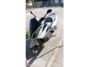 Kymco 300i