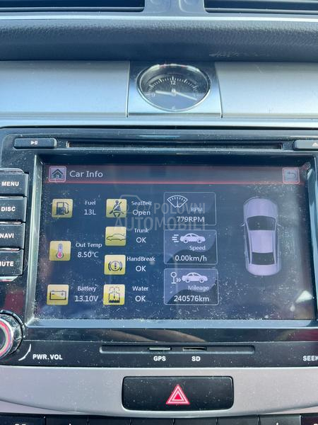 Volkswagen Passat B7 1.6 Reg god dana