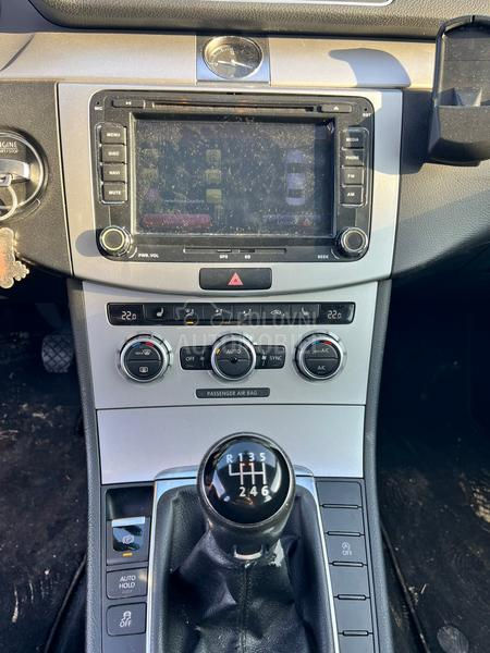 Volkswagen Passat B7 1.6 Reg god dana