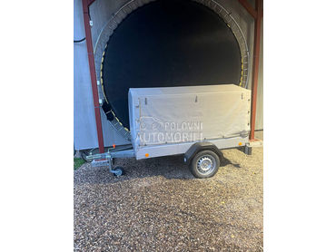 Prikolica sa ciradom