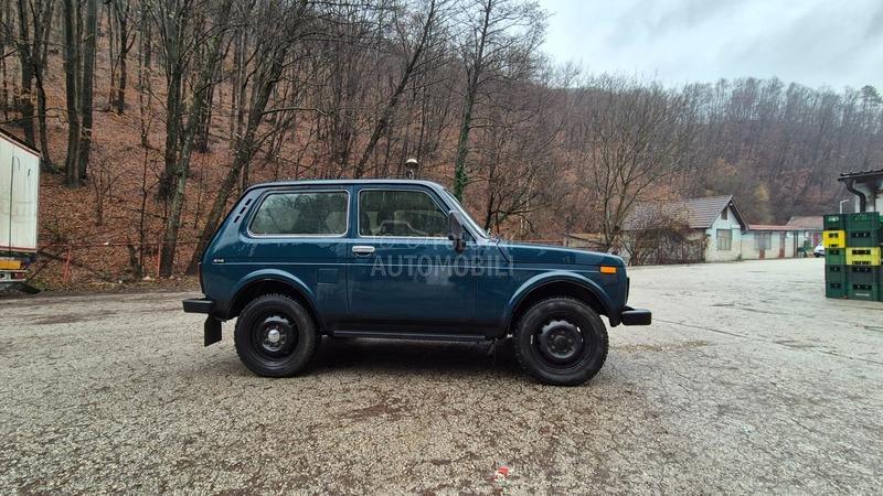 Lada Niva 1.7