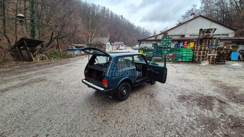 Lada Niva 1.7