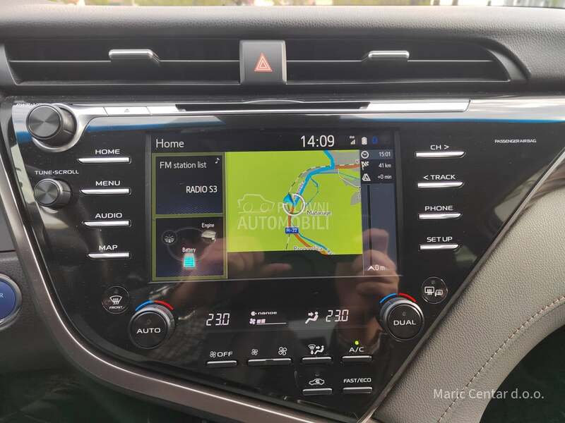 Toyota Camry 2.5 Hybrid Premium