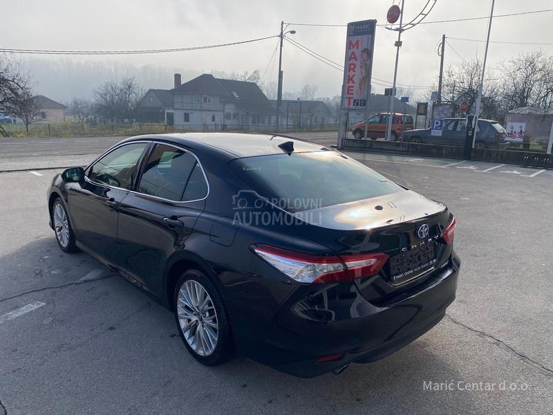 Toyota Camry 2.5 Hybrid Premium