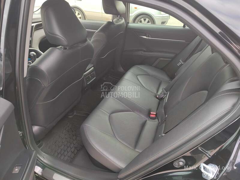 Toyota Camry 2.5 Hybrid Premium