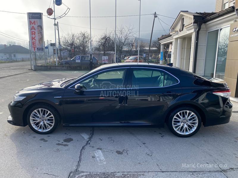 Toyota Camry 2.5 Hybrid Premium