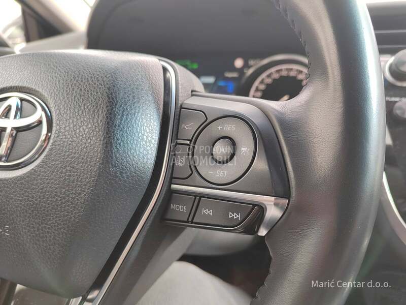 Toyota Camry 2.5 Hybrid Premium