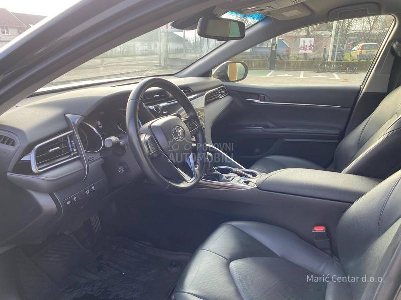 Toyota Camry 2.5 Hybrid Premium