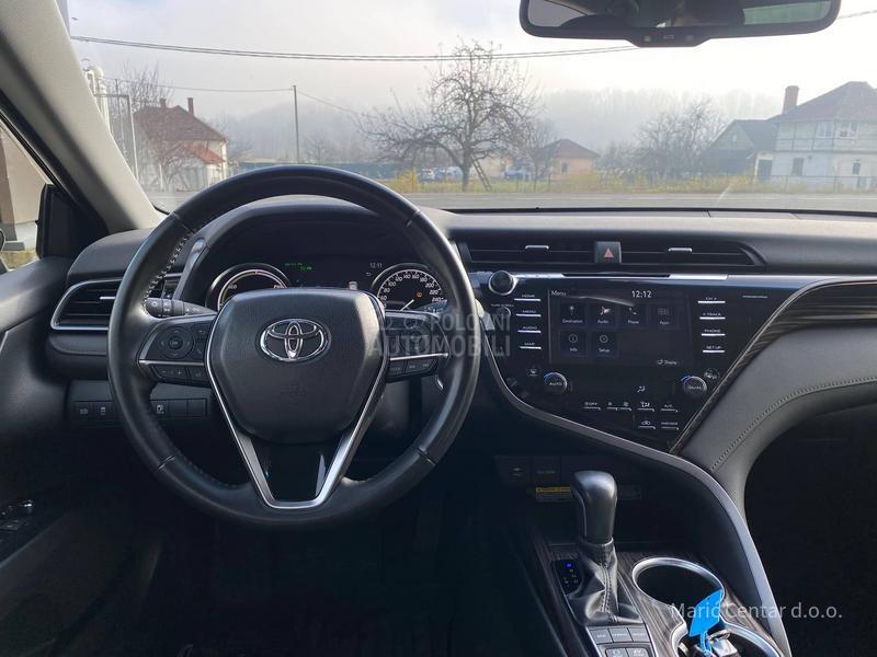 Toyota Camry 2.5 Hybrid Premium