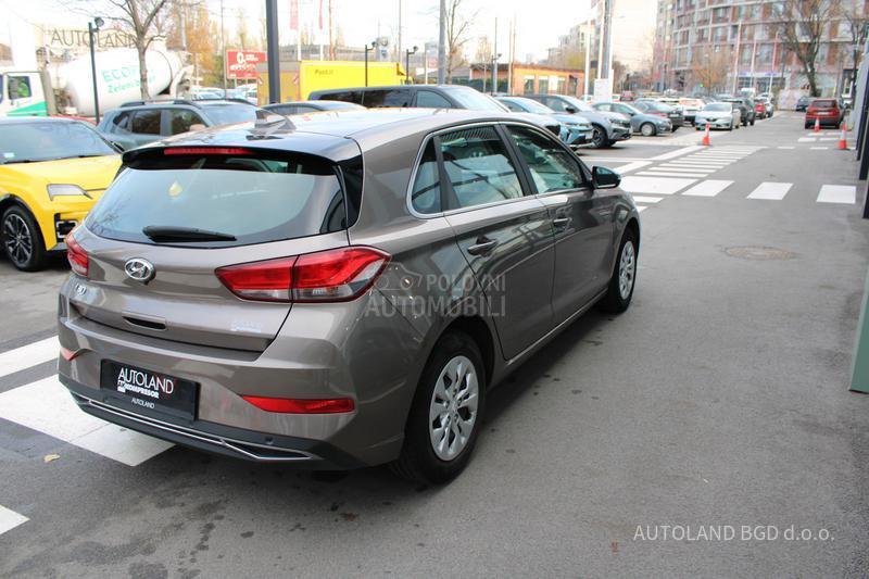 Hyundai i30 1.5 DPI