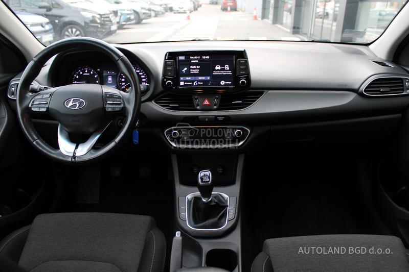 Hyundai i30 1.5 DPI