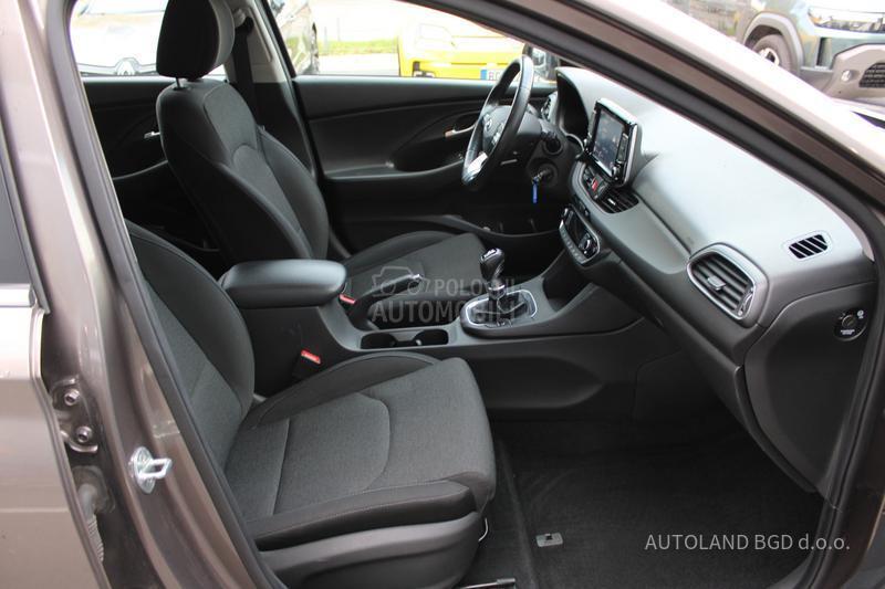 Hyundai i30 1.5 DPI