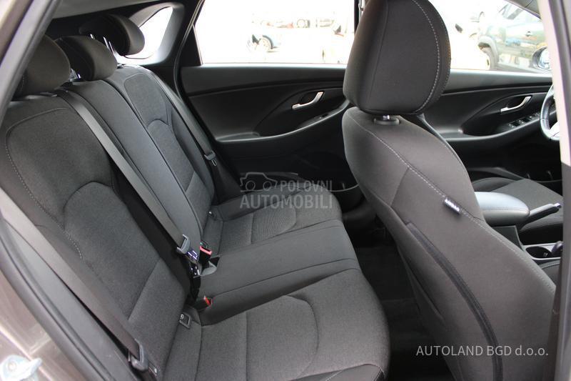 Hyundai i30 1.5 DPI