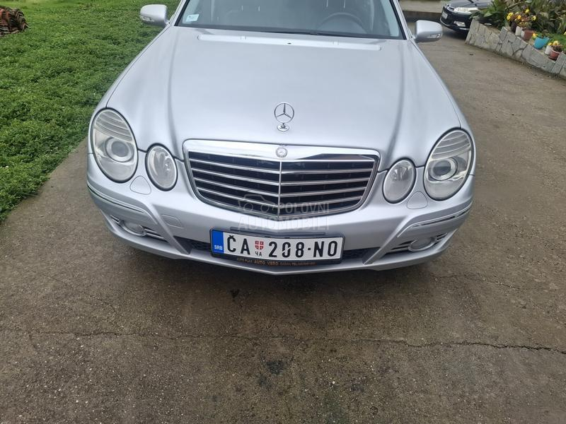 Mercedes Benz E 220 avantgarde