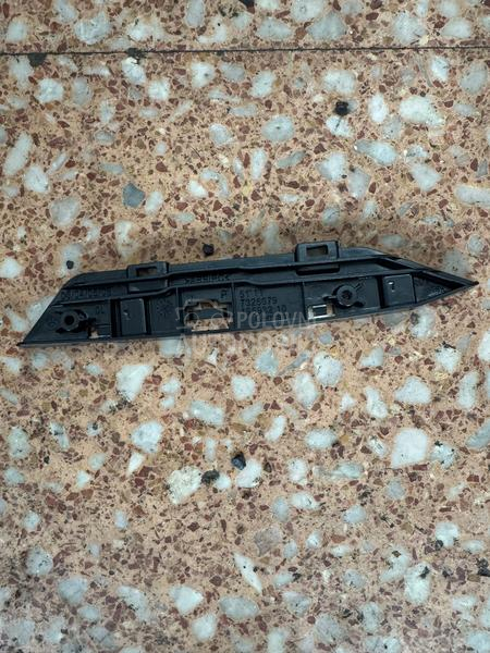 gornji nosac branika levi F45