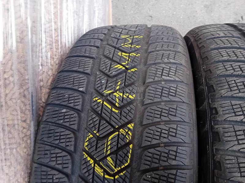 Pirelli 255/50 R19 Zimska