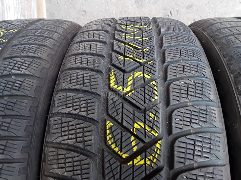 Pirelli 255/50 R19 Zimska