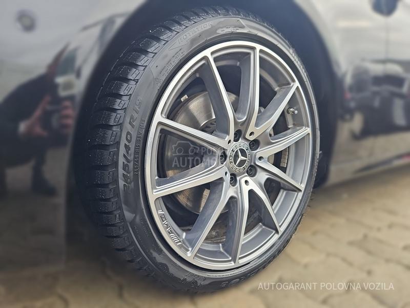 Mercedes Benz E 220 D 4MATIC