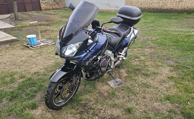 Suzuki V Strom 1000