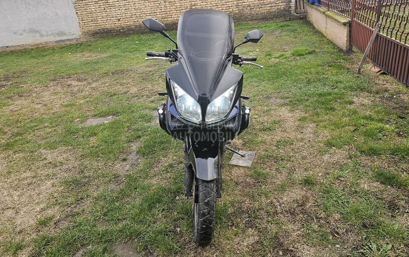 Suzuki V Strom 1000