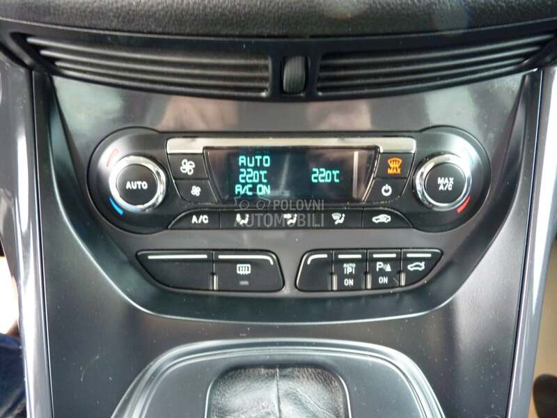 Ford Kuga 2.OTDCI/4X4/TITANIUM