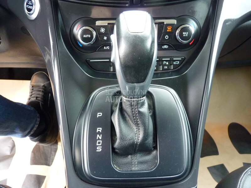 Ford Kuga 2.OTDCI/4X4/TITANIUM