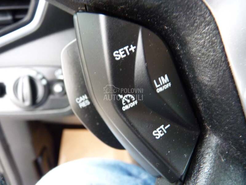 Ford Kuga 2.OTDCI/4X4/TITANIUM