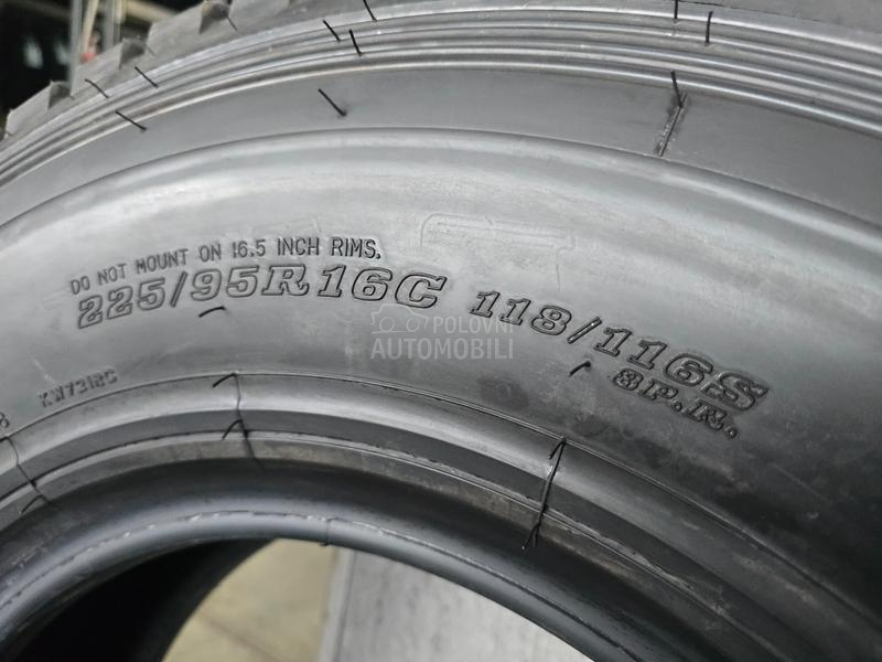 Dunlop 7.5/ R16