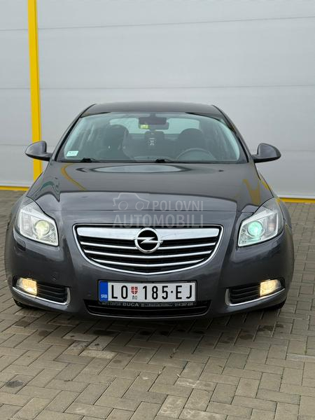 Opel Insignia 2.0 turbo