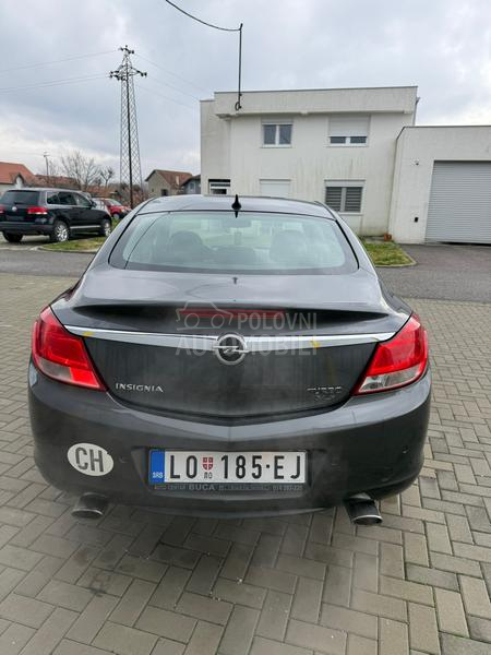 Opel Insignia 2.0 turbo
