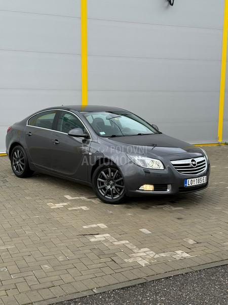 Opel Insignia 2.0 turbo