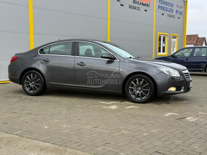 Opel Insignia 2.0 turbo